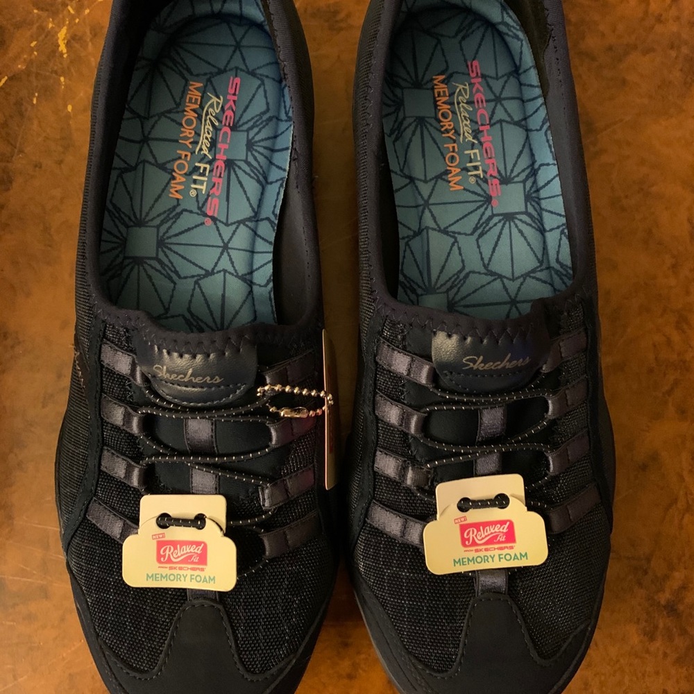 Skechers Navy Shoes, Spectacular 9.5M NWOT
